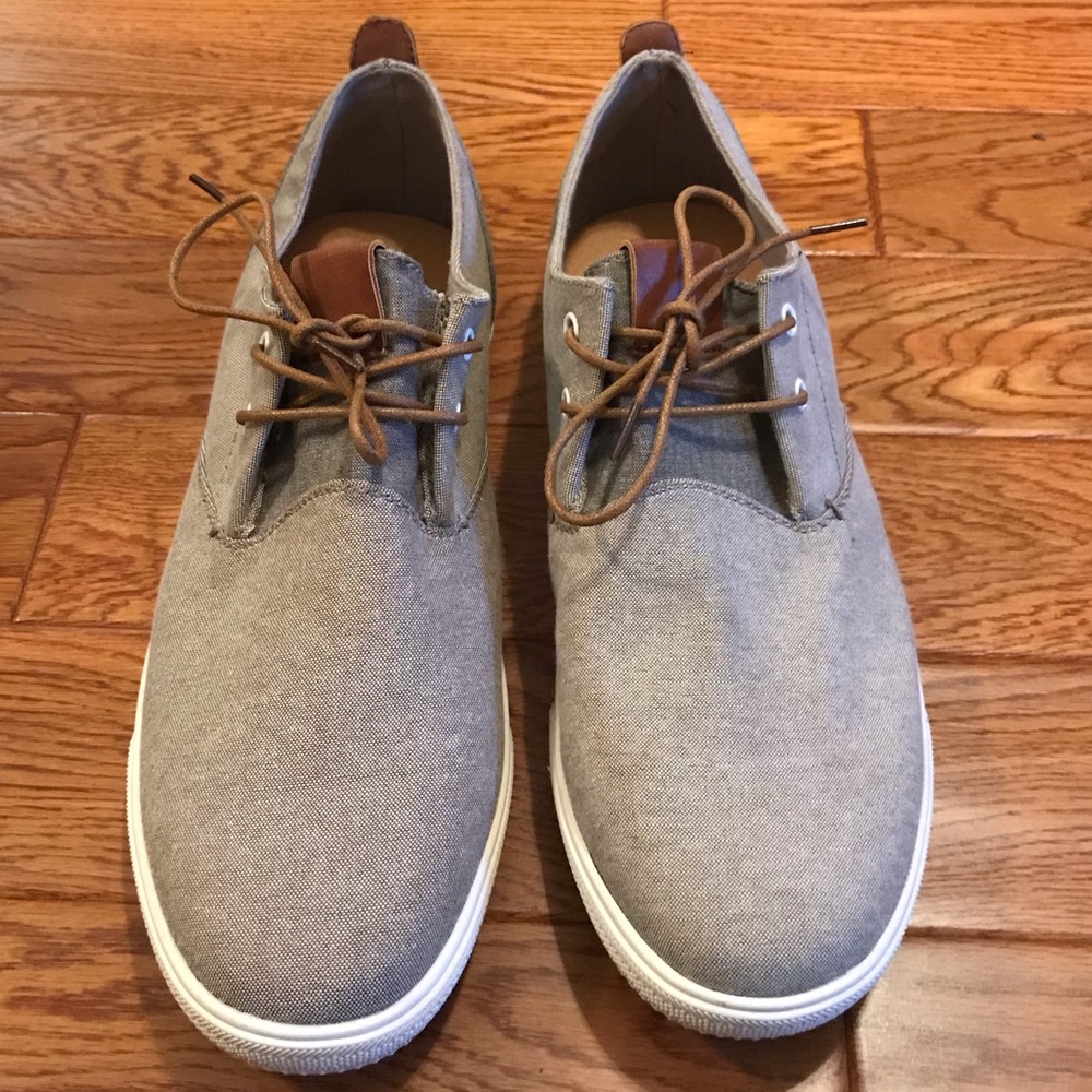 Men’s size 13 Casual Shoes
